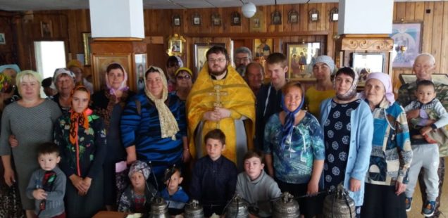 На колокольне Троицкого храма в селе Булава Ульчского района зазвонили колокола.