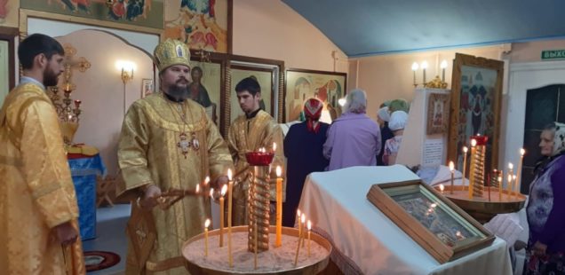 В НЕДЕЛЮ 7-ю ПО ПЯТИДЕСЯТНИЦЕ ЕПИСКОП ВАНИНСКИЙ И ПЕРЕЯСЛАВСКИЙ СОВЕРШИЛ БОЖЕСТВЕННУЮ ЛИТУРГИЮ